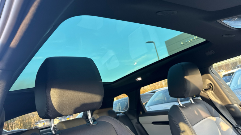 Land Rover Range Rover Evoque 2.0 D200 Edition 5dr Auto Diesel Hatchback